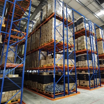 Raft pentru paleți cu culoar îngust reglabil